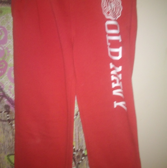 Old navy sweatpants - Picture 2 of 2